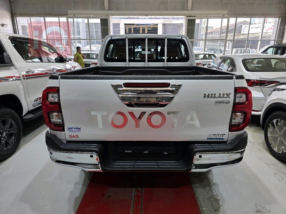 تويوتا هايلوكس